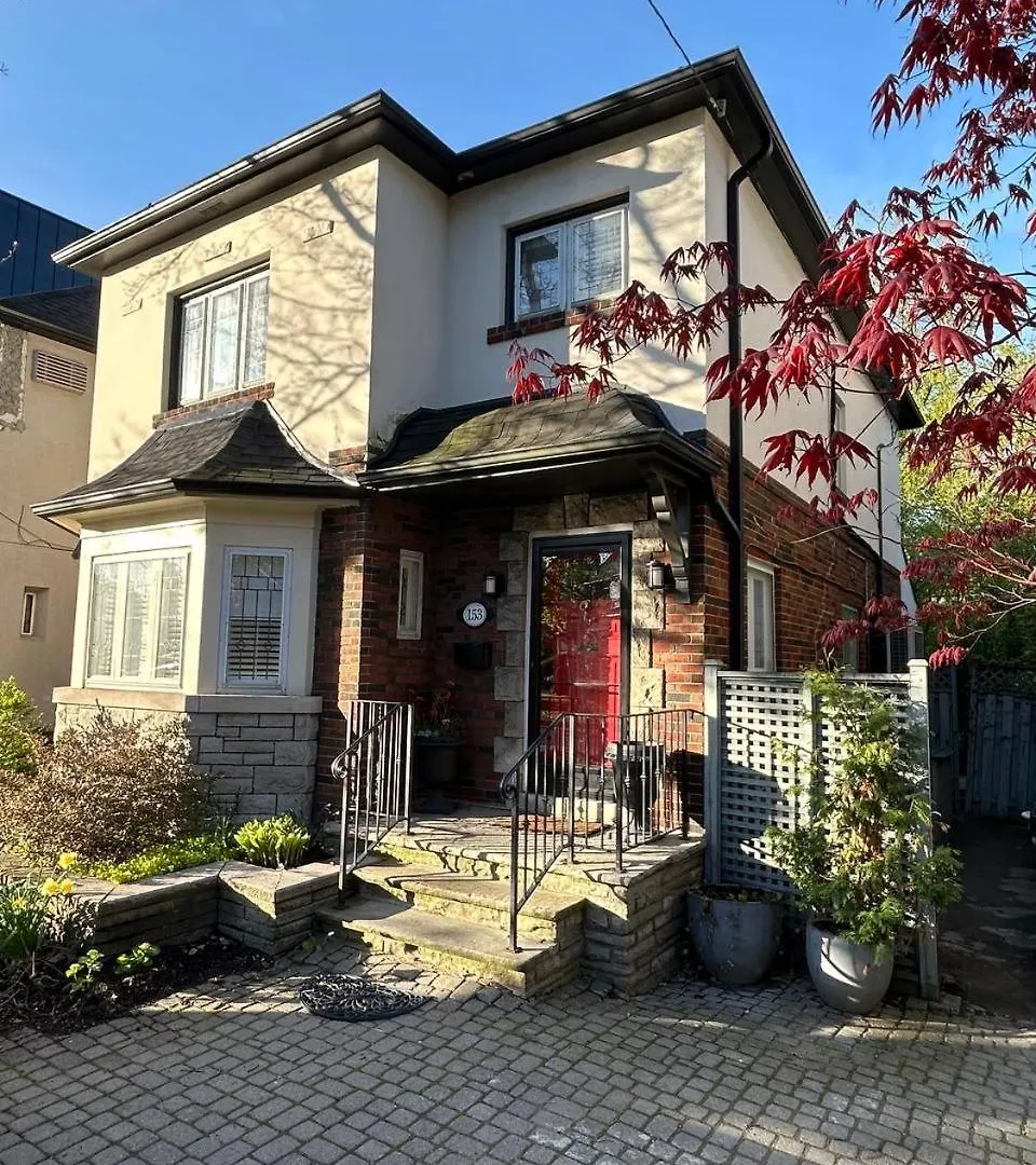 Chaplin Crescent Apartment Toronto